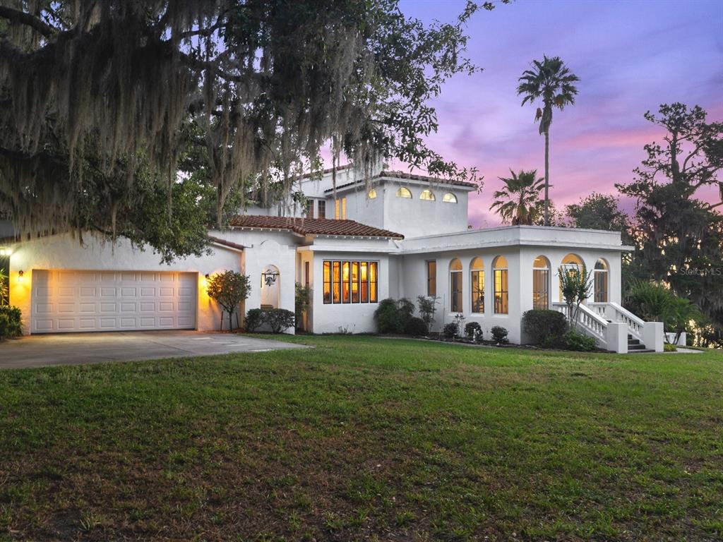 Eustis, Florida, 32736, United States, 6 Bedrooms Bedrooms, ,6 BathroomsBathrooms,Residential,For Sale,1805278