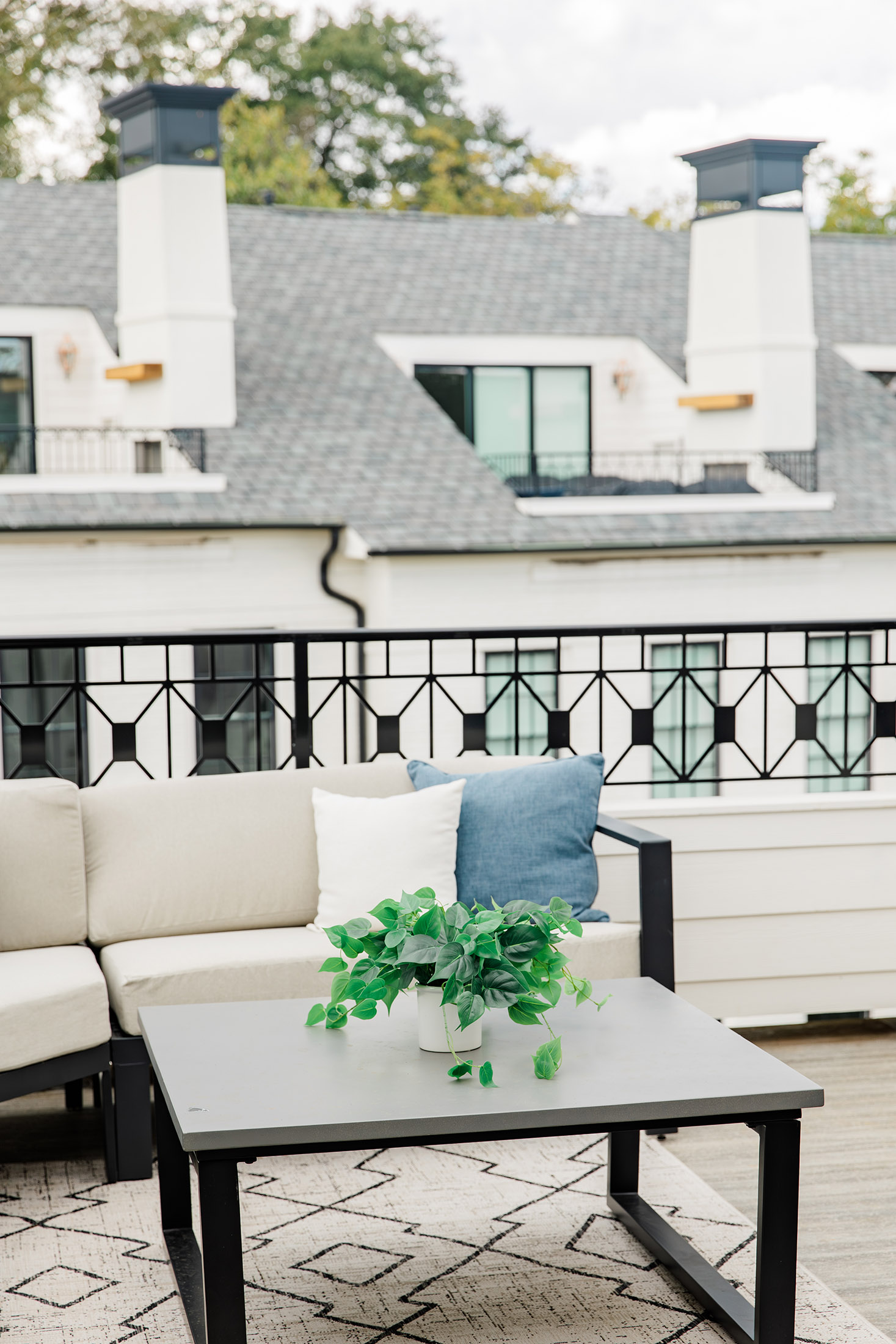  Lifestyle Extends Far Beyond Your Doorstep at Mayfair on Main - 物件實景