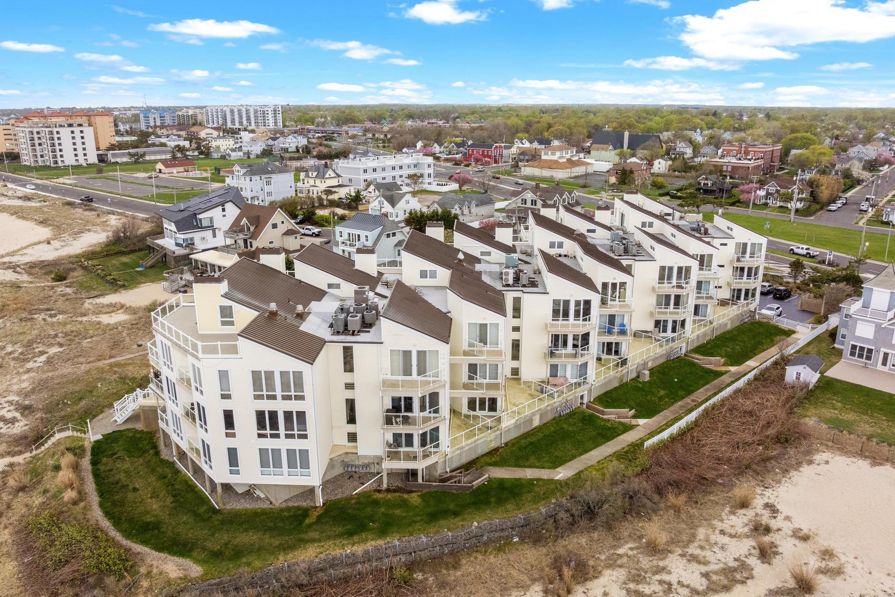  477 Ocean Ave H2 - 物件實景