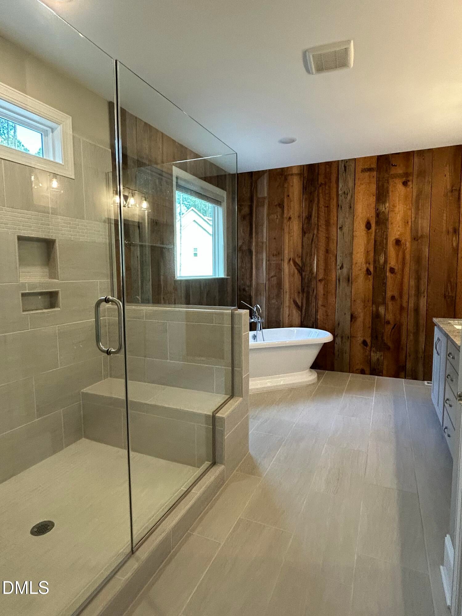 Youngsville, North Carolina, 27596, United States, 4 Bedrooms Bedrooms, ,3 BathroomsBathrooms,Residential,For Sale,1993517