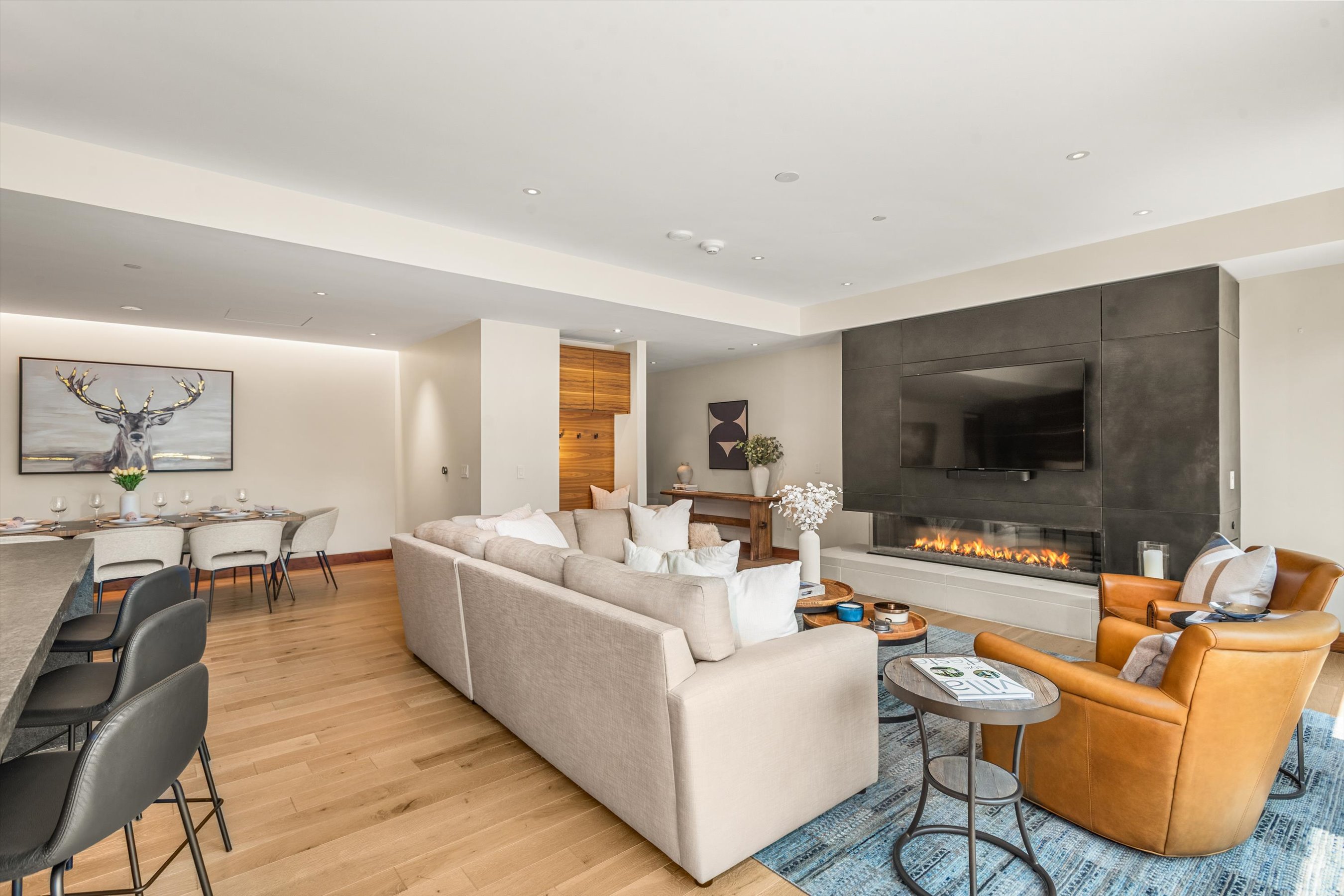  Elevated Mountain Living Meets Effortless Ski Access - 物件實景