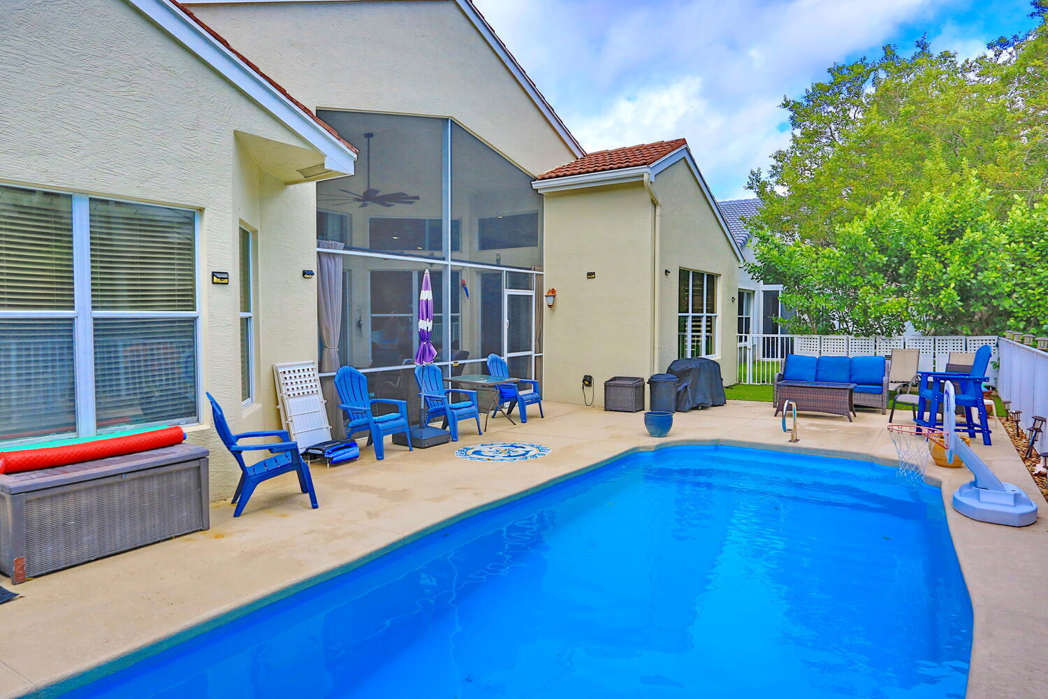 Boynton Beach, Florida, 33437, United States, 4 Bedrooms Bedrooms, ,3 BathroomsBathrooms,Residential,For Sale,2013314