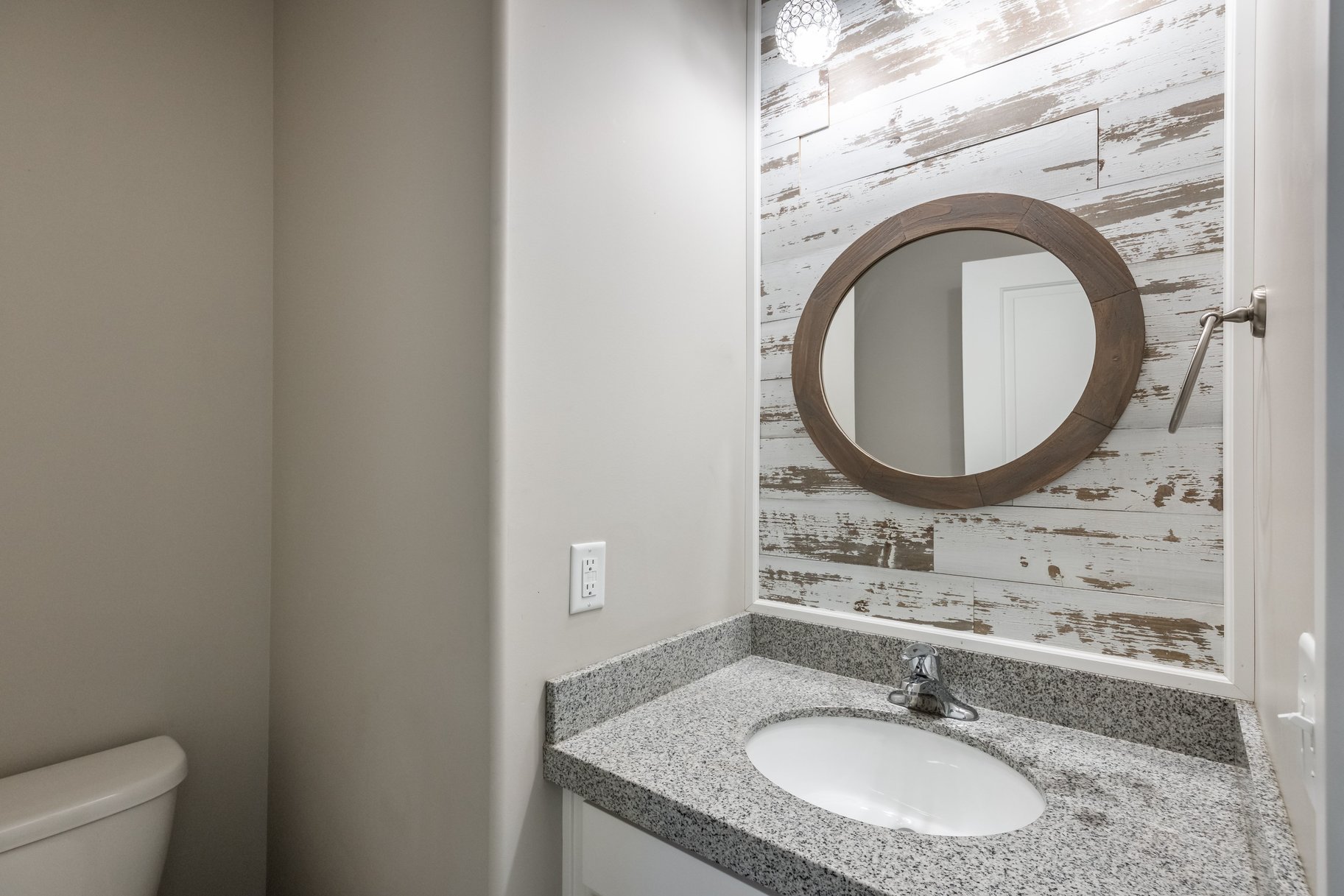 Meticulously Upgraded Townhome in Prime Draper - 物件實景