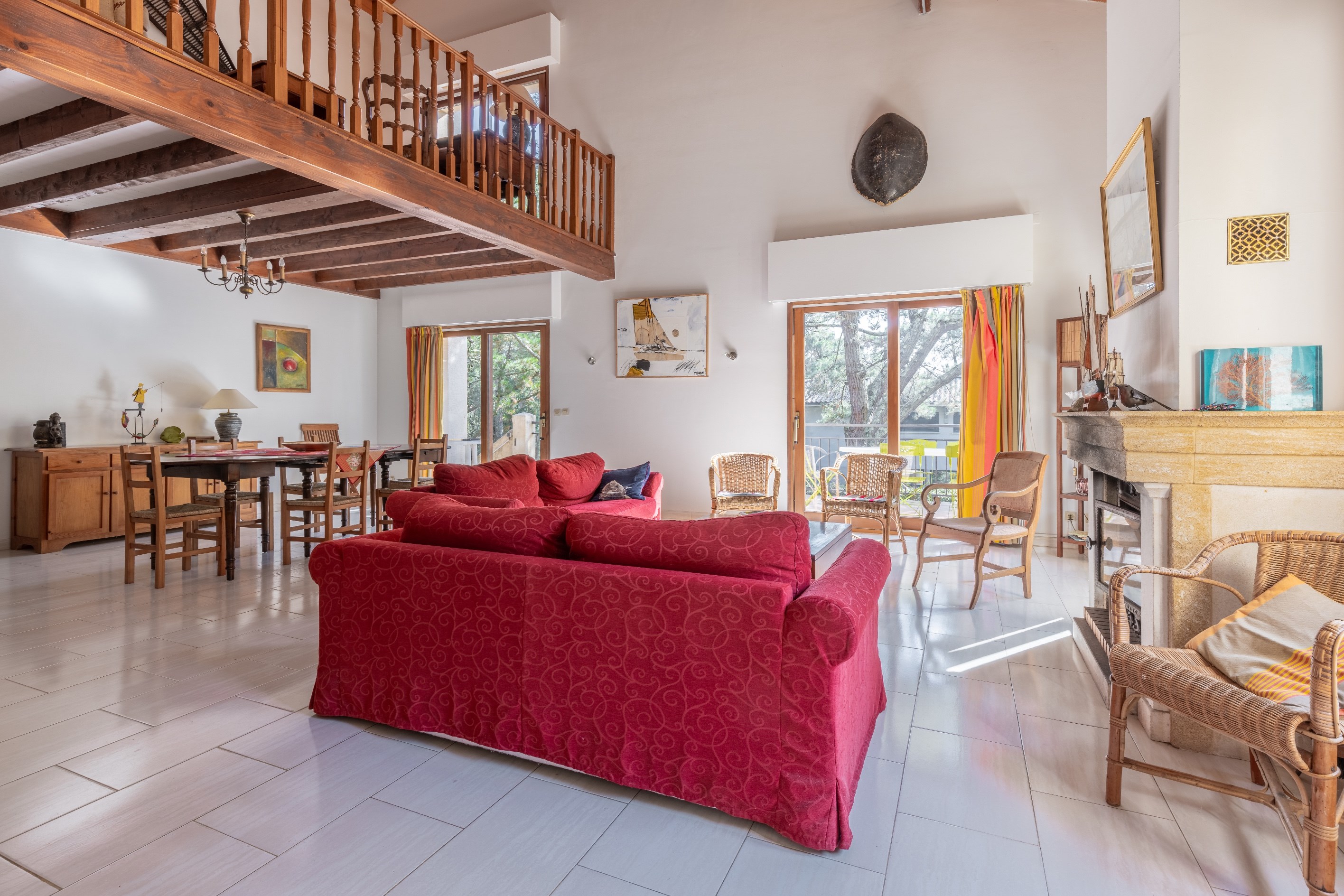  IN THE HEIGHTS OF THE MOULLEAU - FAMILY HOME - 800 METERS FROM THE BEACHES - 物件實景