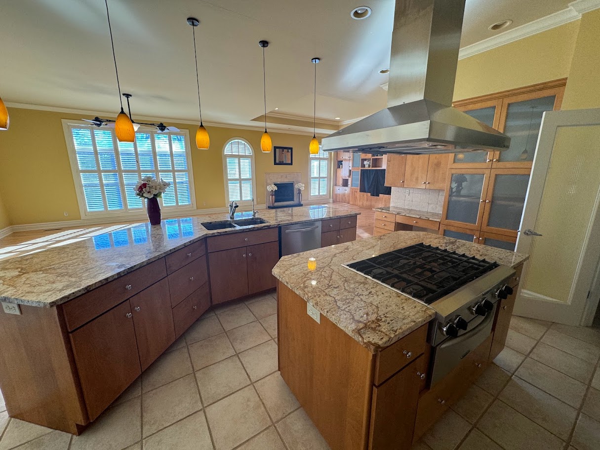 Kirksville, Missouri, 63501, United States, 5 Bedrooms Bedrooms, ,6 BathroomsBathrooms,Residential,For Sale,1982202