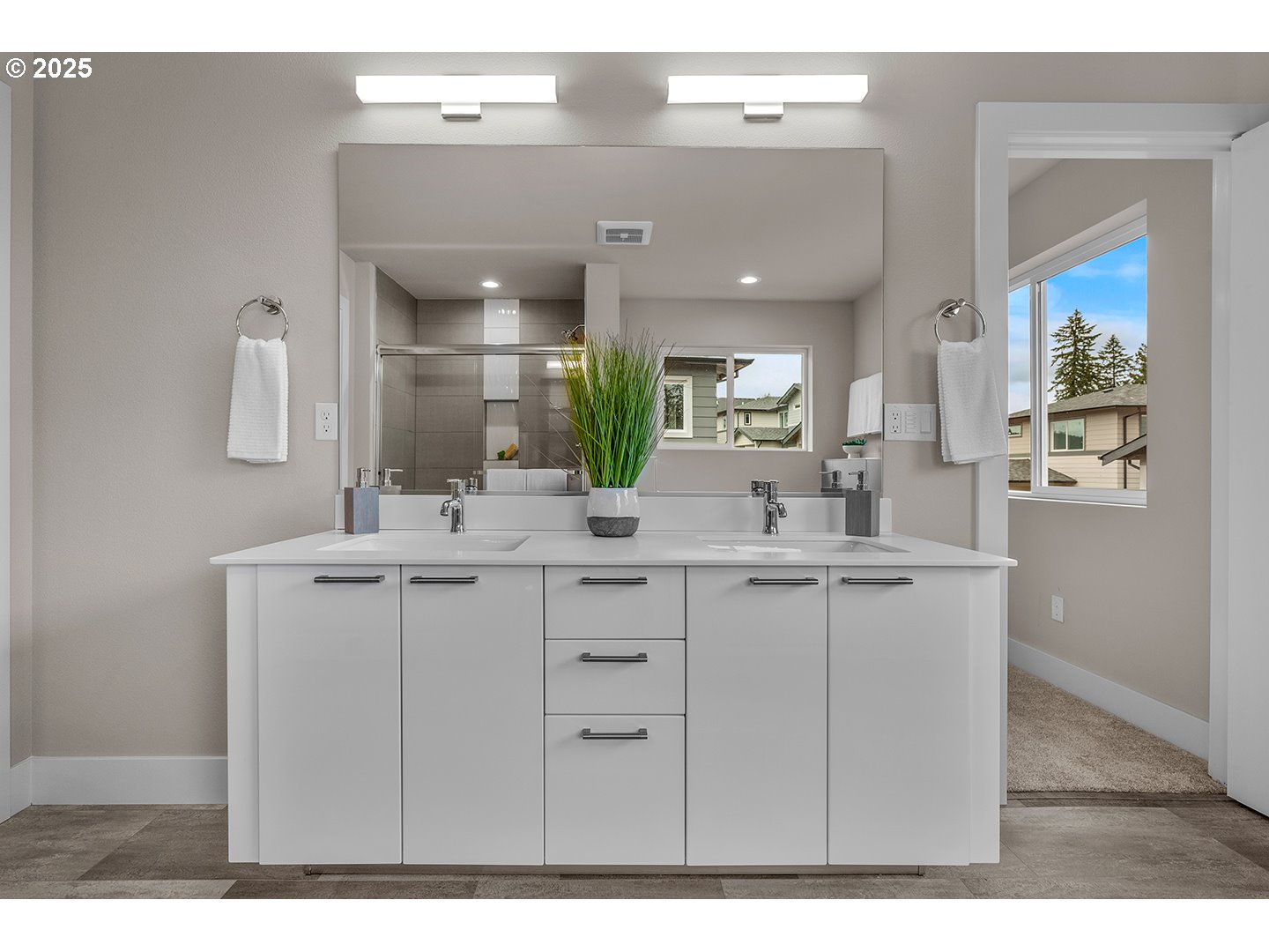 Happy Valley, Oregon, 97086, United States, 4 Bedrooms Bedrooms, ,3 BathroomsBathrooms,Residential,For Sale,1991153