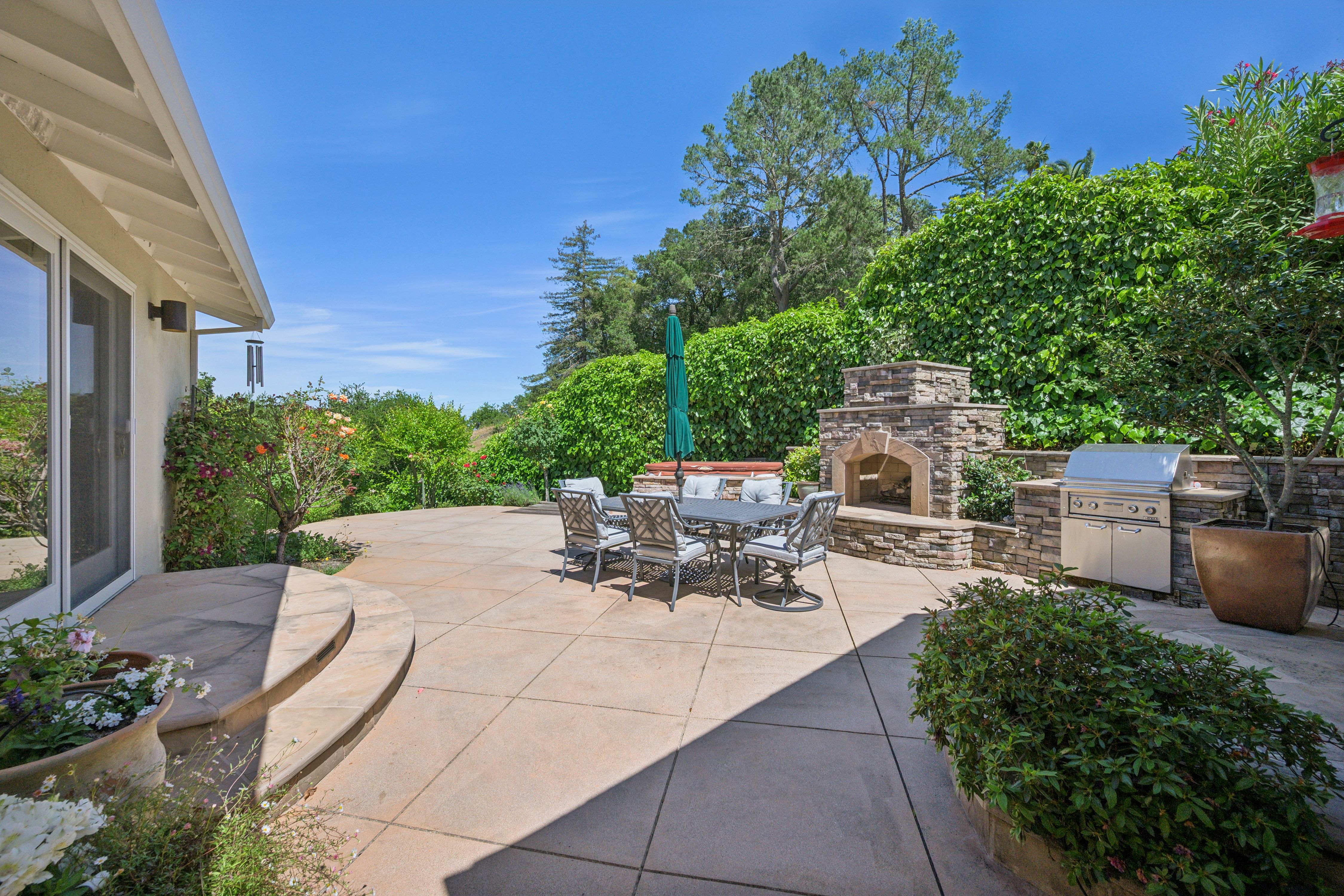  Exceptional Single Level Home in Loma Verde - 物件實景