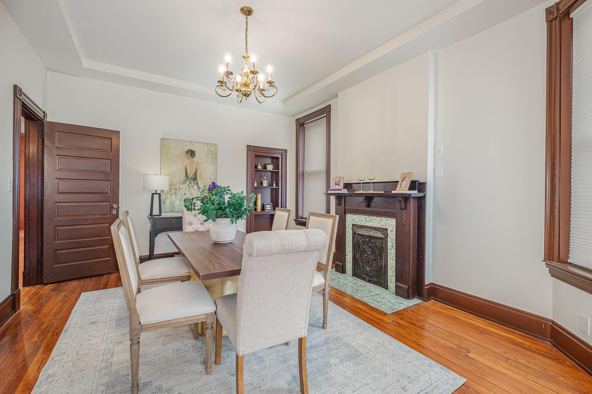 Newport, Kentucky, 41071, United States, 4 Bedrooms Bedrooms, ,4 BathroomsBathrooms,Residential,For Sale,1915092