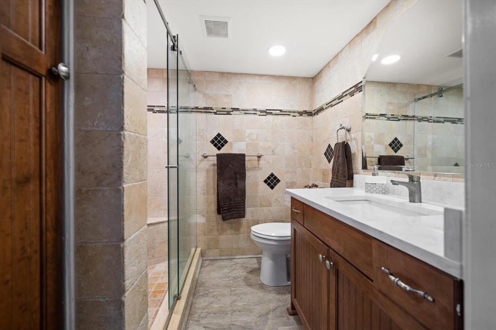 Clearwater Beach, Florida, 33767, United States, 2 Bedrooms Bedrooms, ,2 BathroomsBathrooms,Residential,For Sale,1912090