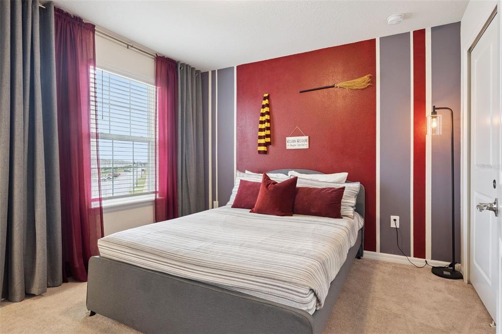 Davenport, Florida, 33897, United States, 7 Bedrooms Bedrooms, ,6 BathroomsBathrooms,Residential,For Sale,1962929