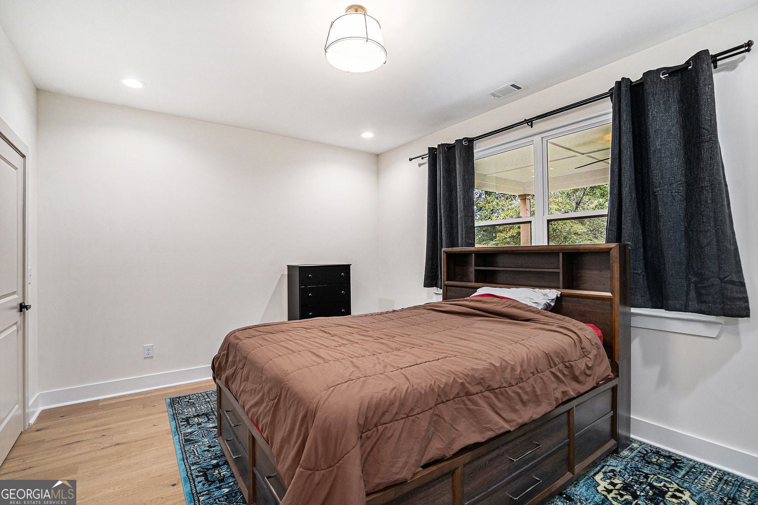 Marietta, Georgia, 30060, United States, 4 Bedrooms Bedrooms, ,4 BathroomsBathrooms,Residential,For Sale,1973518