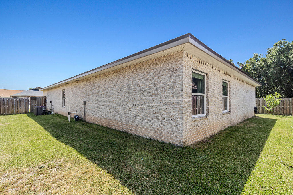 Shalimar, Florida, 32579, United States, 4 Bedrooms Bedrooms, ,3 BathroomsBathrooms,Residential,For Sale,1950099