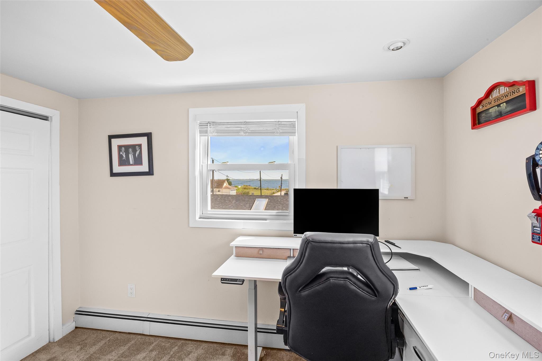 Lindenhurst, New York, 11757, United States, 3 Bedrooms Bedrooms, ,2 BathroomsBathrooms,Residential,For Sale,1996018