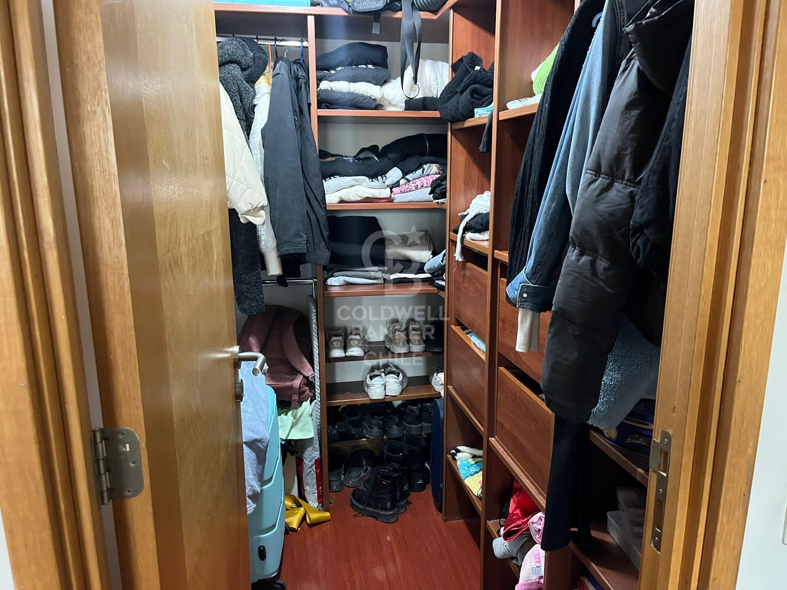 Las Condes, Chile, 3 Bedrooms Bedrooms, ,3 BathroomsBathrooms,Residential,For Sale,1927279