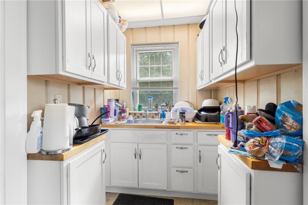 Cranston, Rhode Island, 02920, United States, 4 Bedrooms Bedrooms, ,2 BathroomsBathrooms,Residential,For Sale,2006438