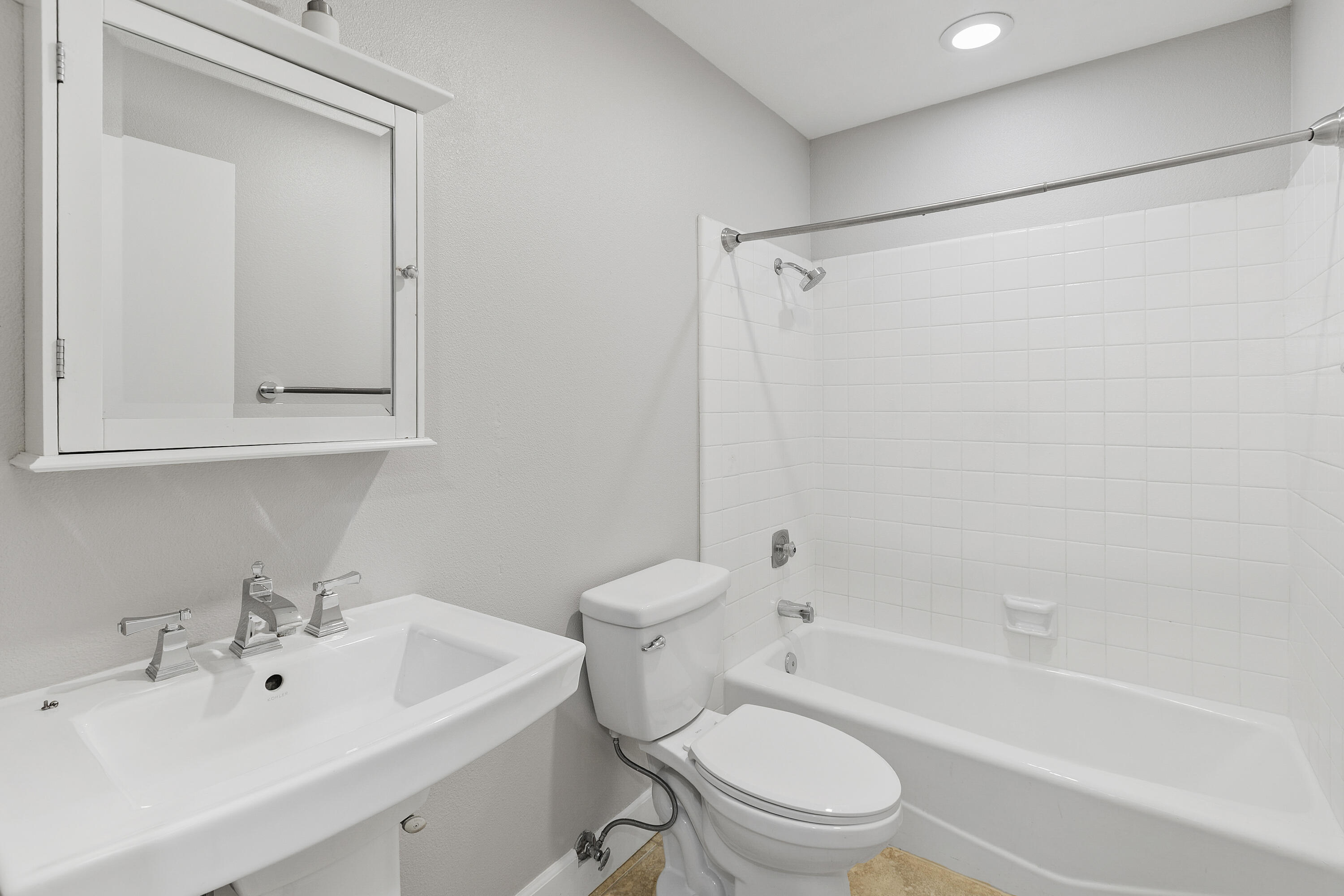 Palm Springs, California, 92264, United States, 3 Bedrooms Bedrooms, ,2 BathroomsBathrooms,Residential,For Sale,1998935