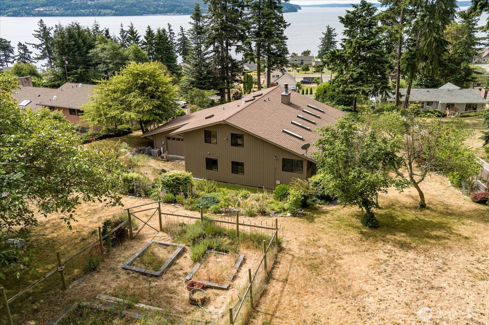 Oak Harbor, Washington, 98277, United States, 3 Bedrooms Bedrooms, ,1 BathroomBathrooms,Residential,For Sale,1868219