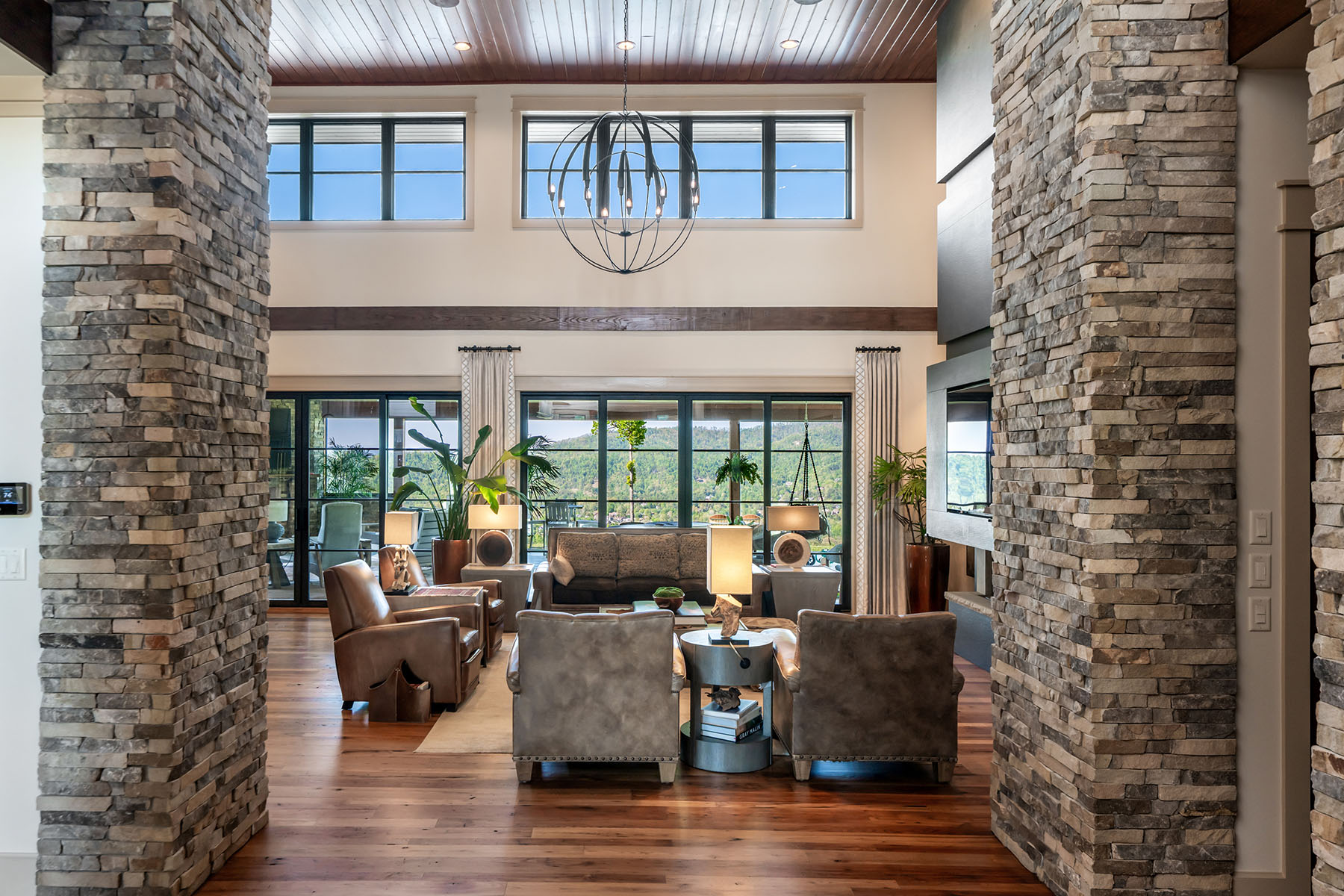  WEAVERVILLE - 物件實景