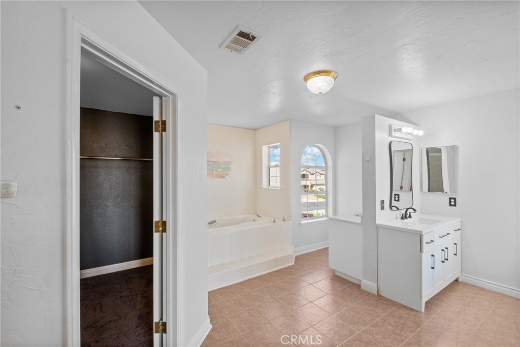 13135 Candleberry Lane, Victorville, California, 92395, United States, 3 Bedrooms Bedrooms, ,3 BathroomsBathrooms,Residential,For Sale,13135 Candleberry Lane,1616096