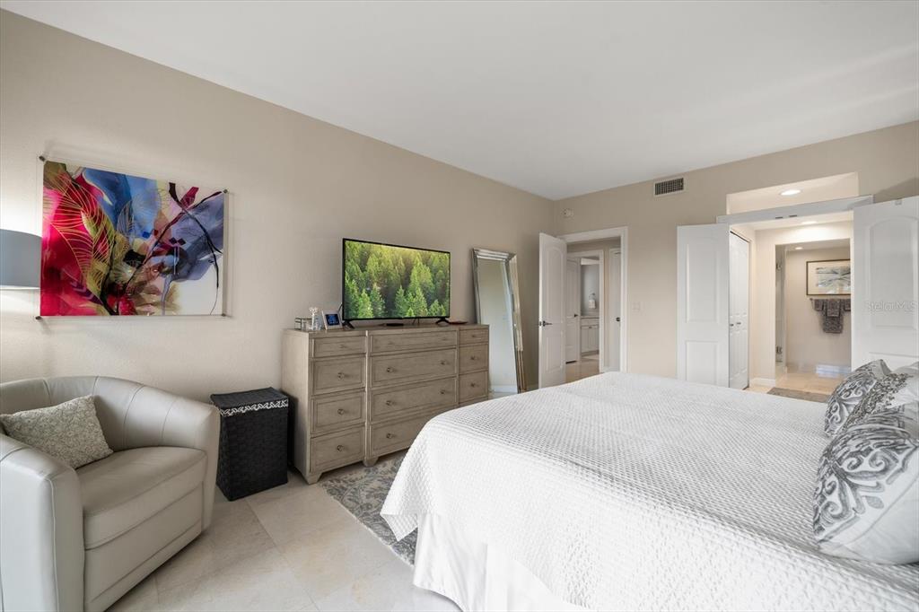 Belleair, Florida, 33756, United States, 2 Bedrooms Bedrooms, ,2 BathroomsBathrooms,Residential,For Sale,1877126