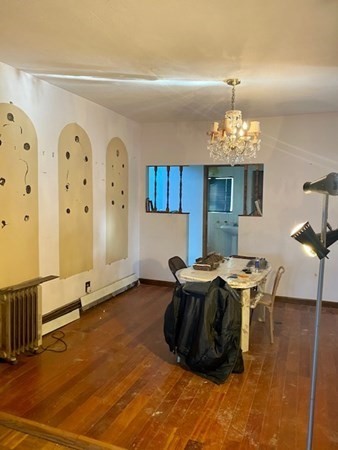 Revere, Massachusetts, 02151, United States, 5 Bedrooms Bedrooms, ,4 BathroomsBathrooms,Residential,For Sale,1931535