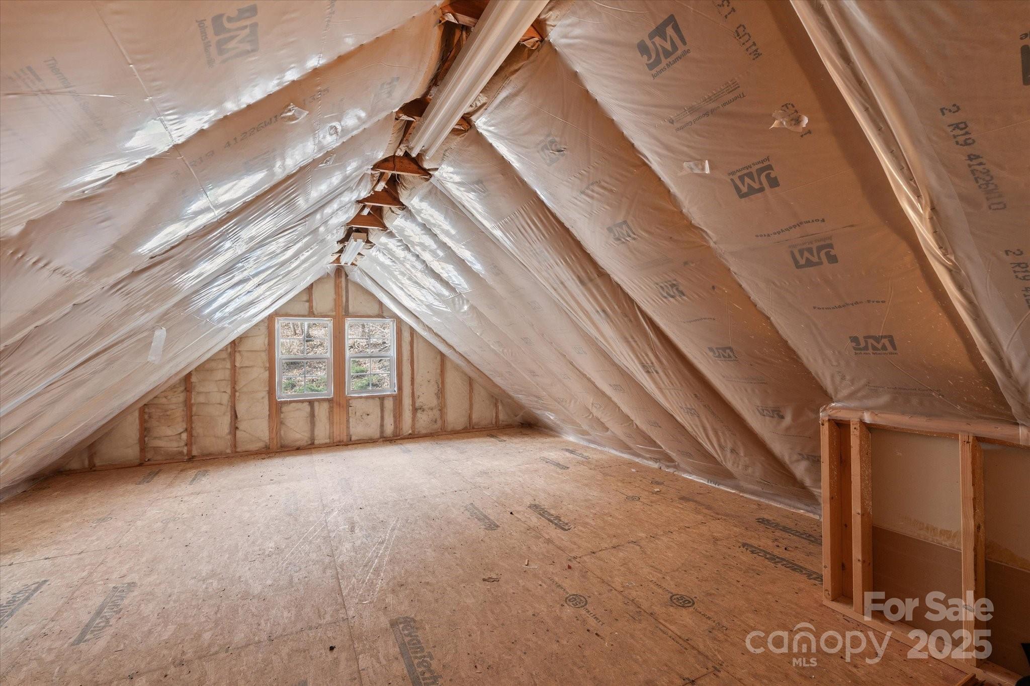 Waynesville, North Carolina, 28786, United States, 3 Bedrooms Bedrooms, ,3 BathroomsBathrooms,Residential,For Sale,1992184