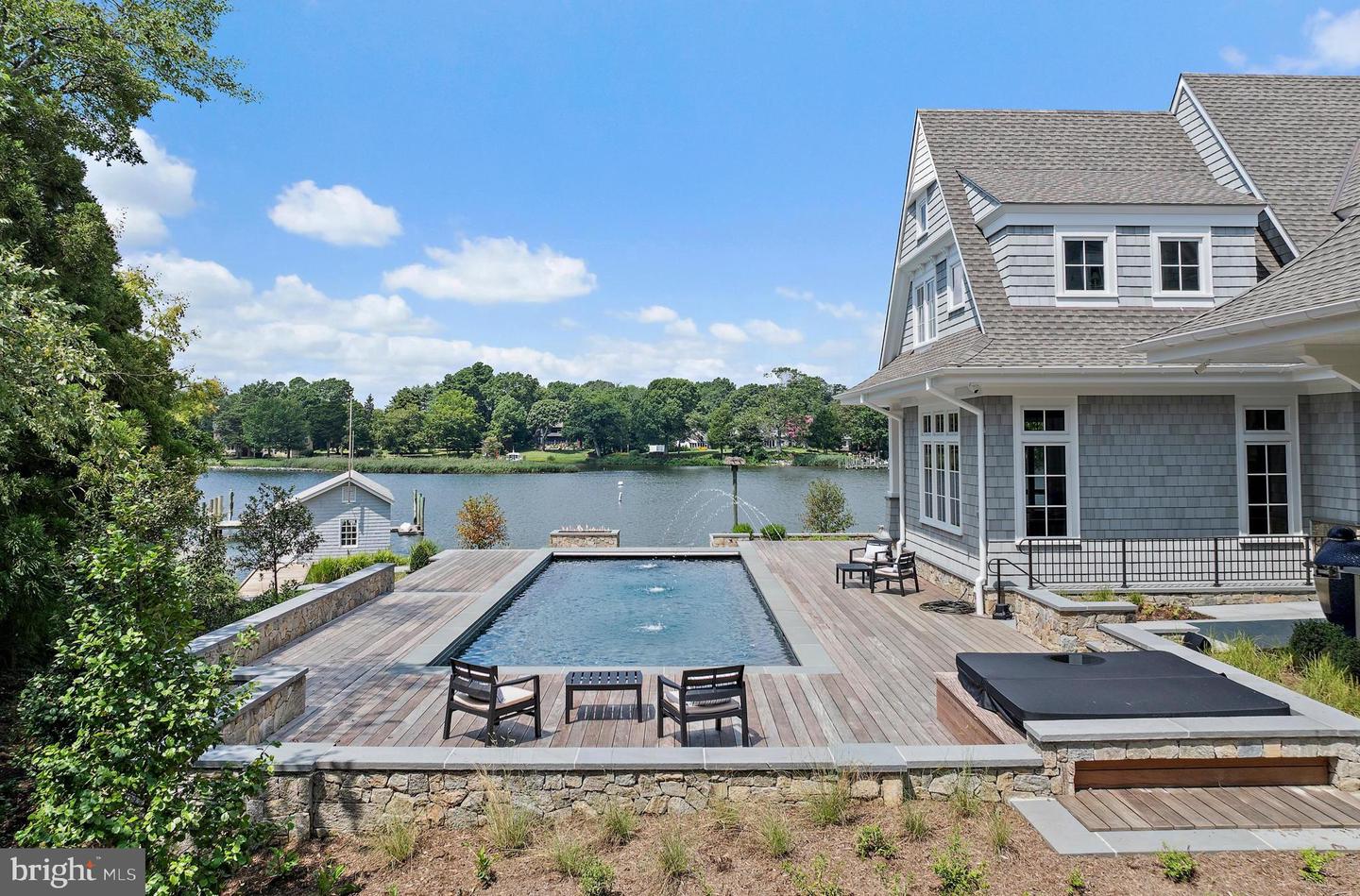Annapolis, Maryland, 21403, United States, 4 Bedrooms Bedrooms, ,6 BathroomsBathrooms,Residential,For Sale,1940452