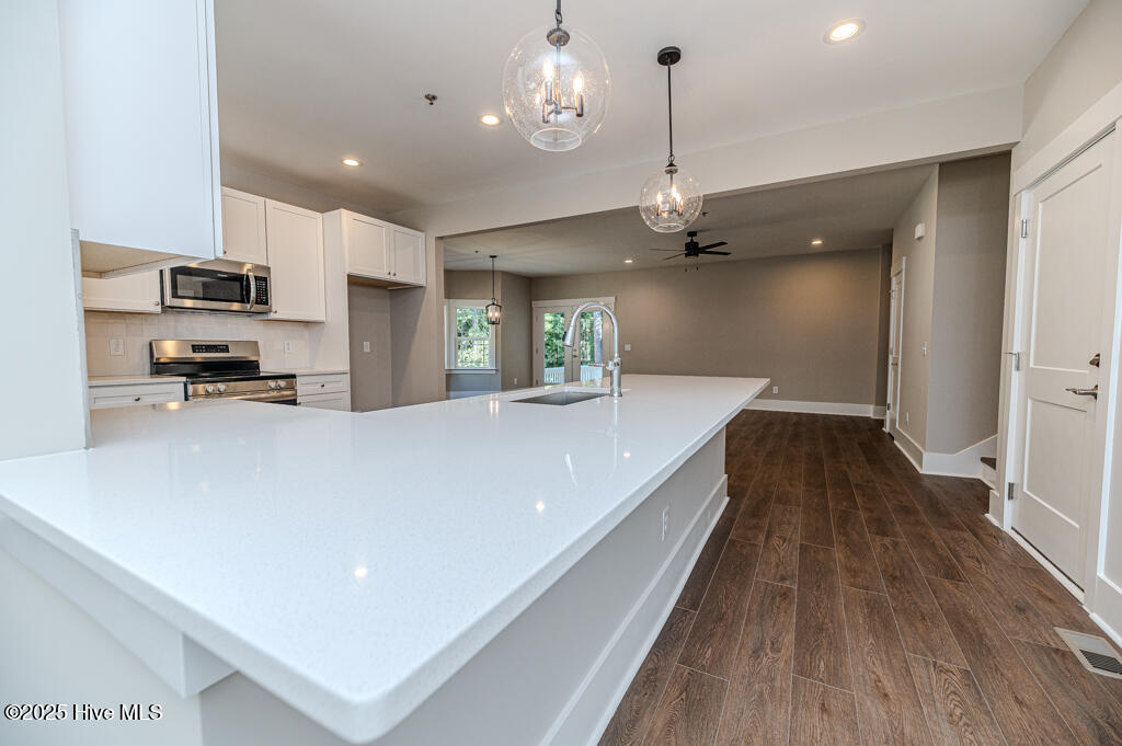 Pinehurst, North Carolina, 28374, United States, 4 Bedrooms Bedrooms, ,4 BathroomsBathrooms,Residential,For Sale,1895697