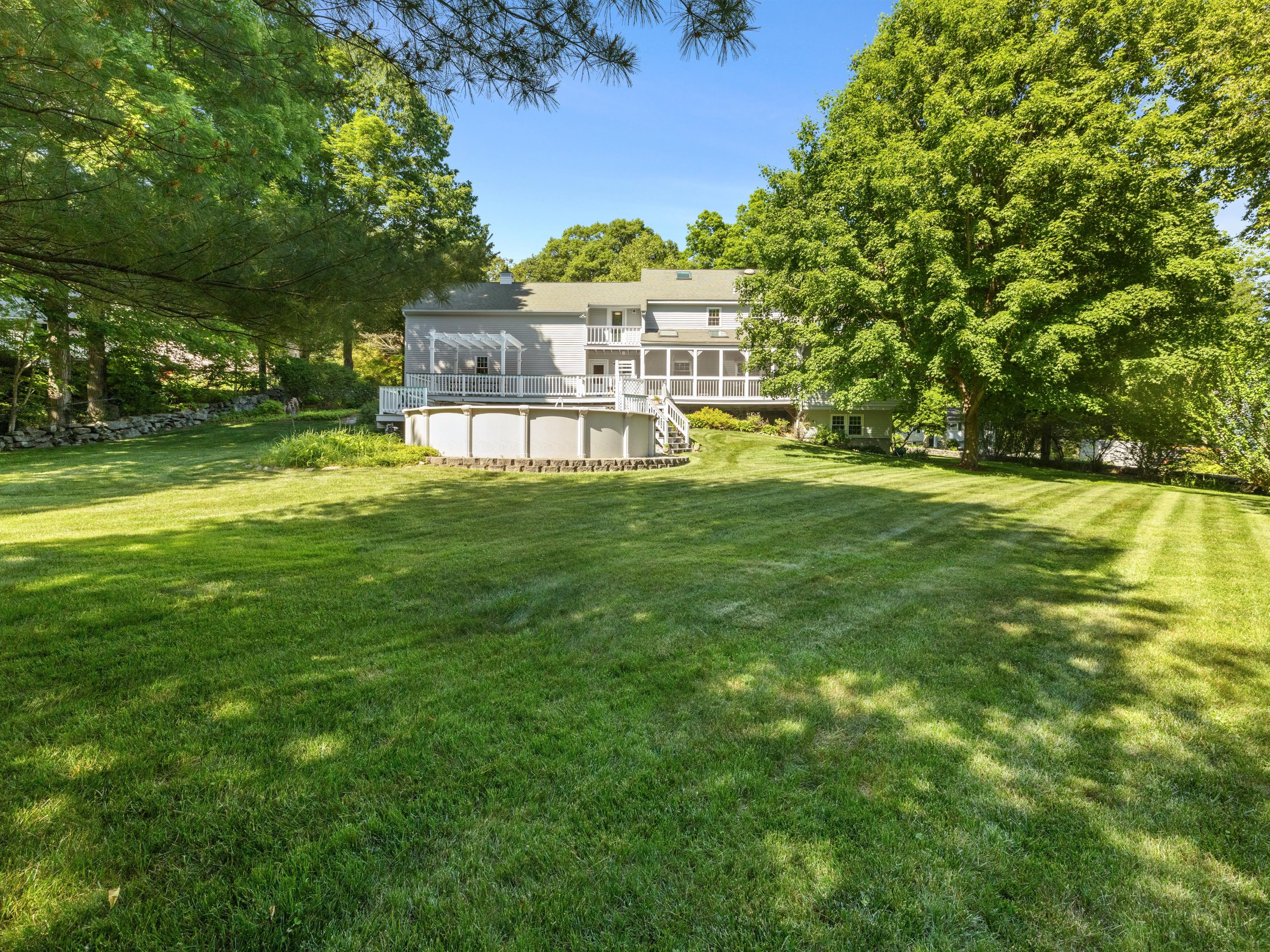  61 Beach Street, Millbury, MA 01527 - 物件實景