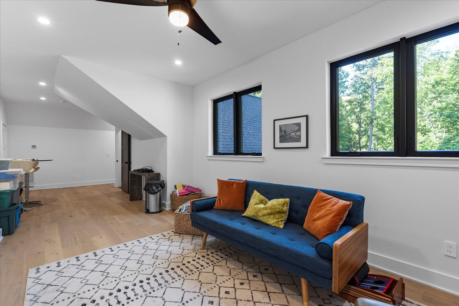 Whitwell, Tennessee, 37397, United States, 3 Bedrooms Bedrooms, ,3 BathroomsBathrooms,Residential,For Sale,1980054