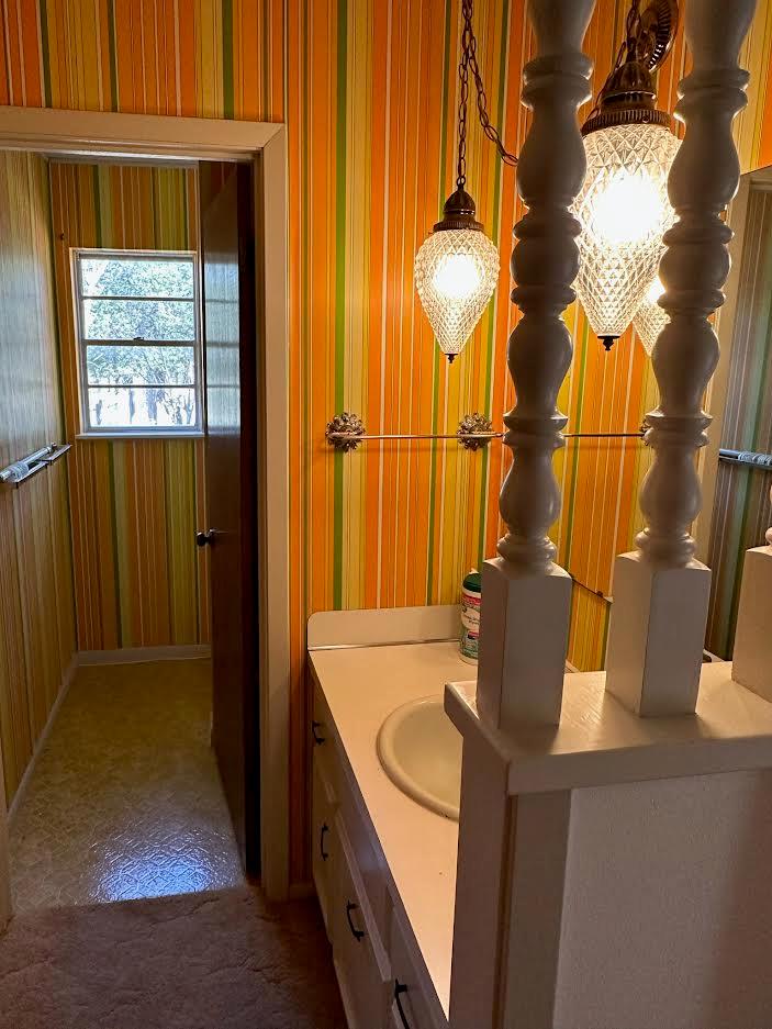 Fredericksburg, Texas, 78624, United States, 4 Bedrooms Bedrooms, ,2 BathroomsBathrooms,Residential,For Sale,1869551