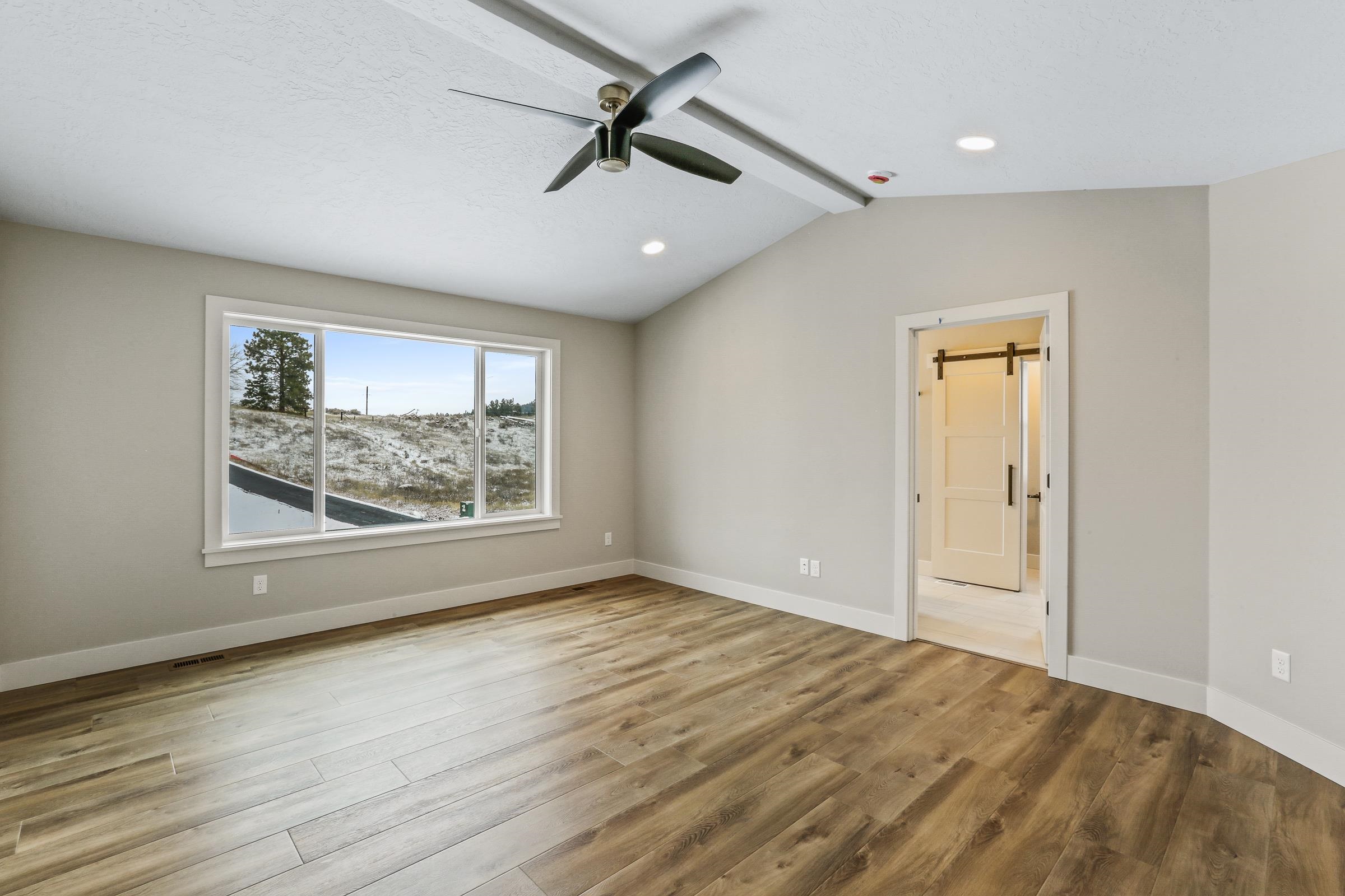 Spokane, Washington, 99223, United States, 5 Bedrooms Bedrooms, ,4 BathroomsBathrooms,Residential,For Sale,2002935