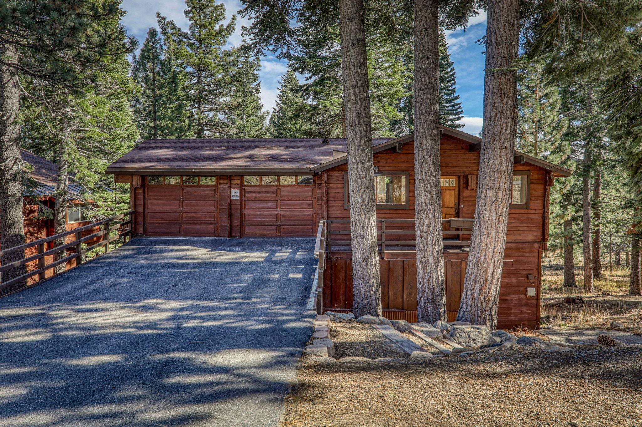 Truckee, California, 96161, United States, 4 Bedrooms Bedrooms, ,3 BathroomsBathrooms,Residential,For Sale,1998817