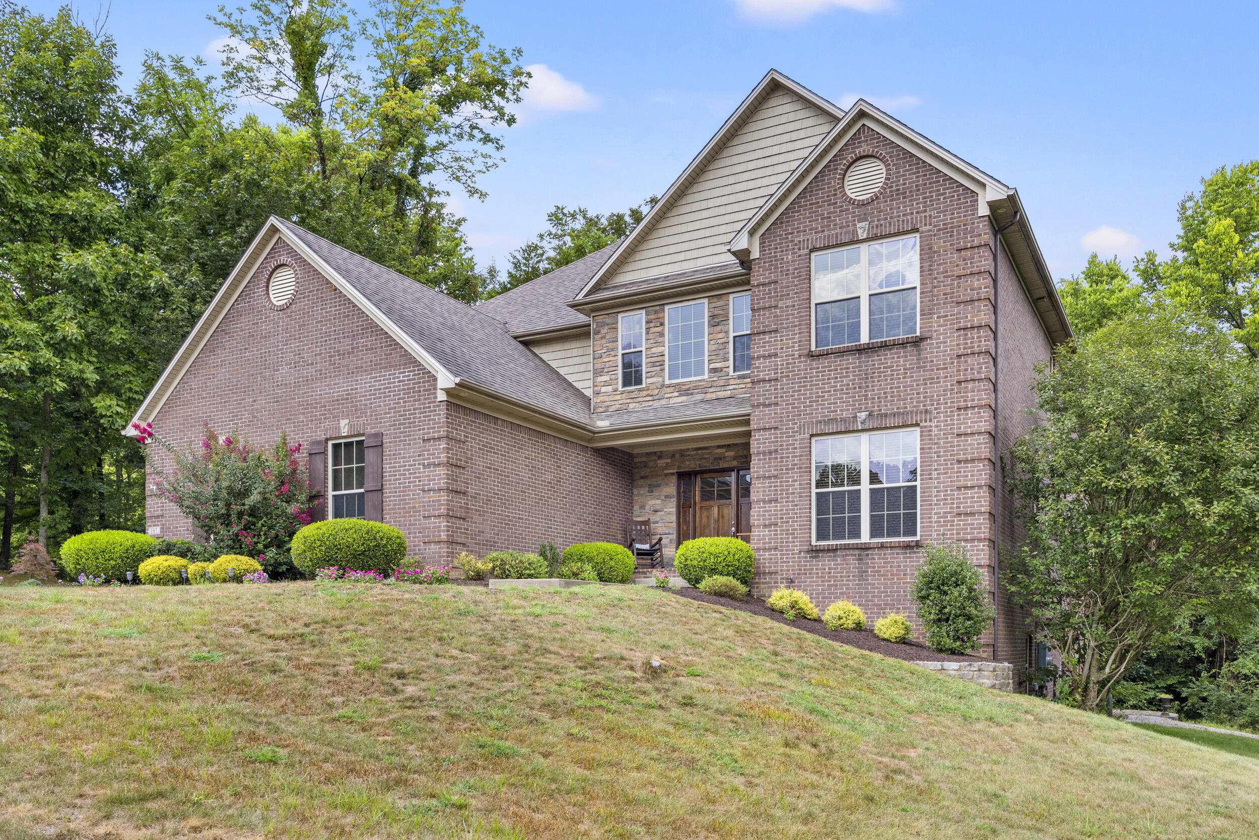 Georgetown, Kentucky, 40324, United States, 5 Bedrooms Bedrooms, ,5 BathroomsBathrooms,Residential,For Sale,1925137