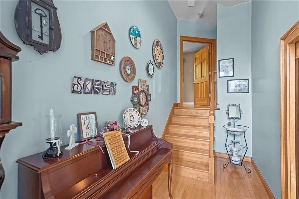 North Kingstown, Rhode Island, 02852, United States, 3 Bedrooms Bedrooms, ,4 BathroomsBathrooms,Residential,For Sale,1973997