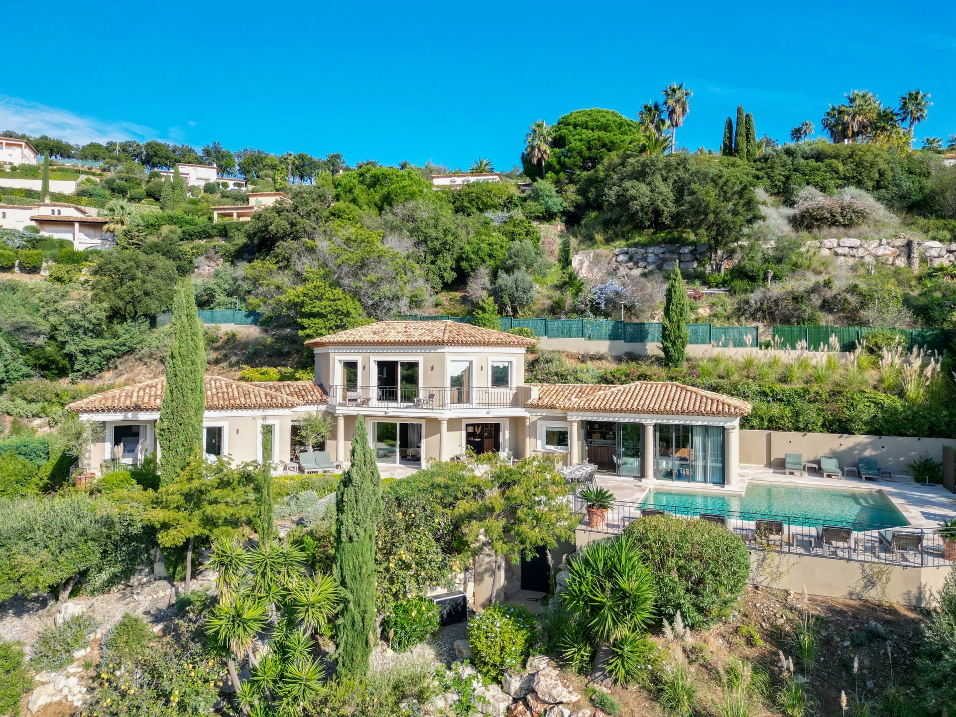 Sainte-Maxime, Provence-Alpes-Côte d’Azur, 83120, FR, 6 Bedrooms Bedrooms, ,6 BathroomsBathrooms,Residential,For Sale,1866313