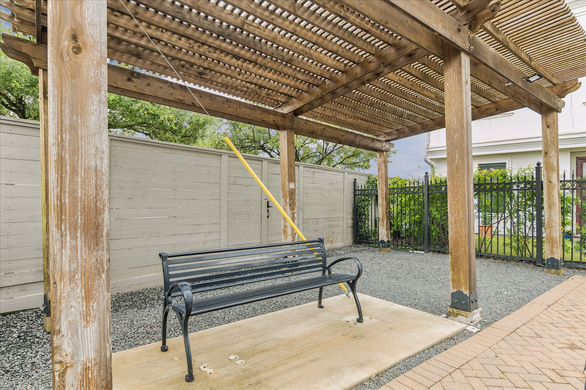  6108 Nicholas Grove Place - 物件實景