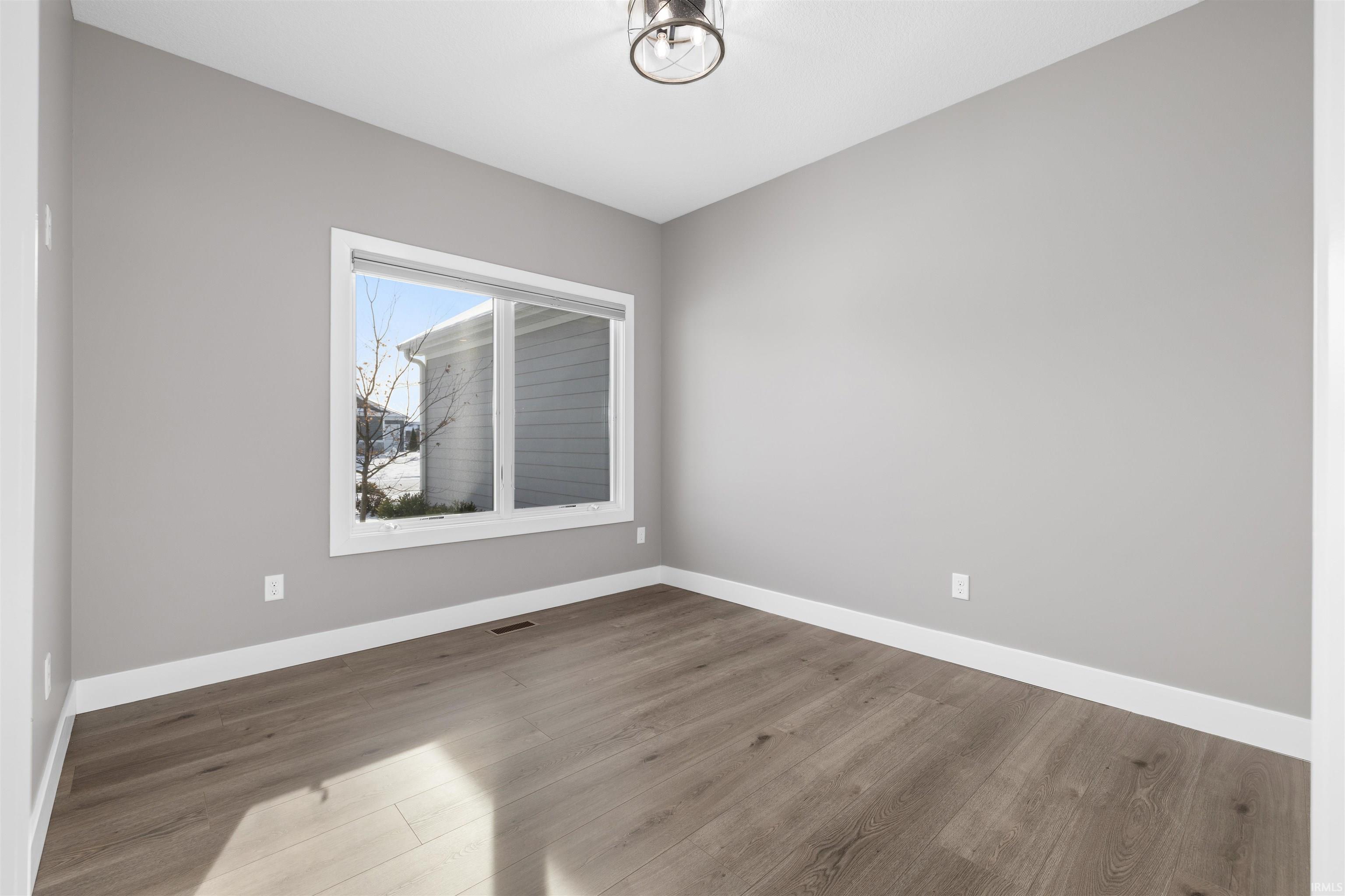 Fort Wayne, Indiana, 46845, United States, 3 Bedrooms Bedrooms, ,3 BathroomsBathrooms,Residential,For Sale,2006241