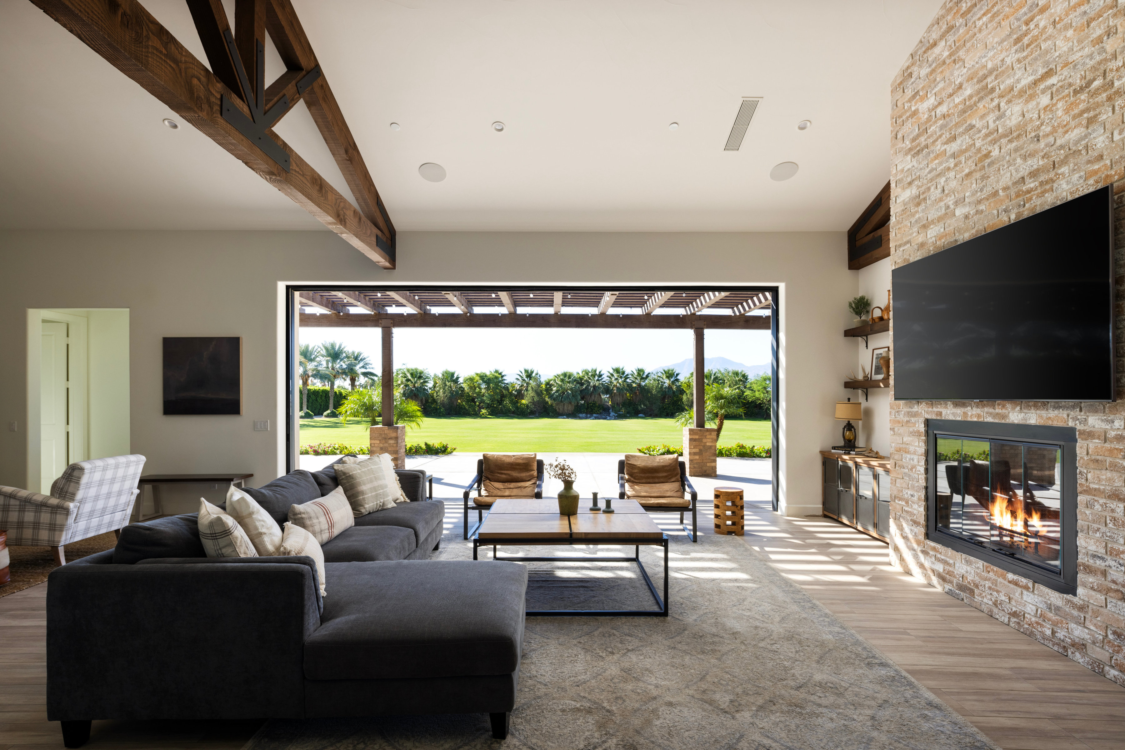  A Desert Retreat Designed to Earn and Entertain - 物件實景