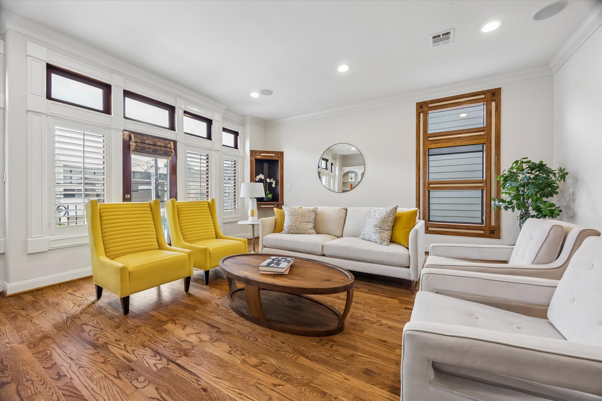  715 Birdsall Street - 物件實景