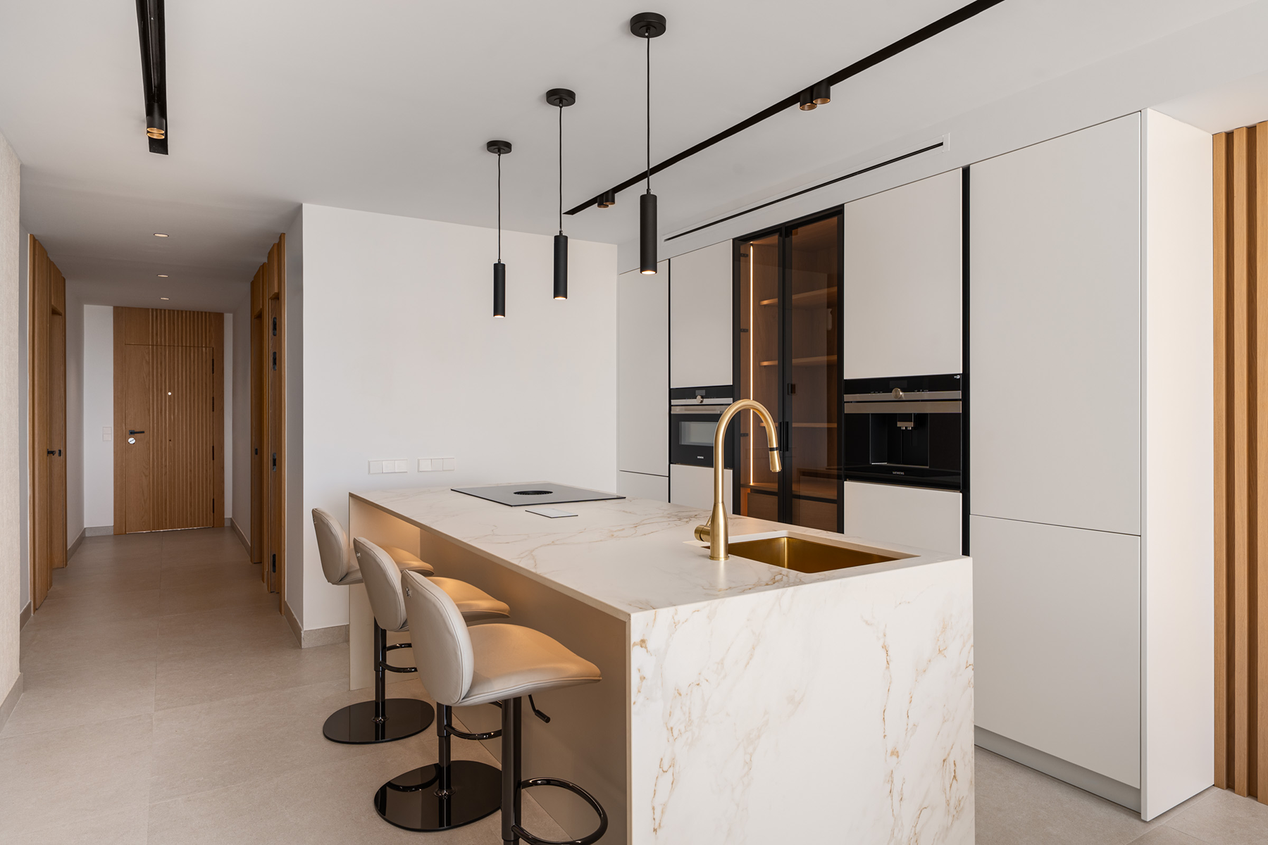  Contemporary Apartment with panoramic views in Nueva Andalucía - 物件實景