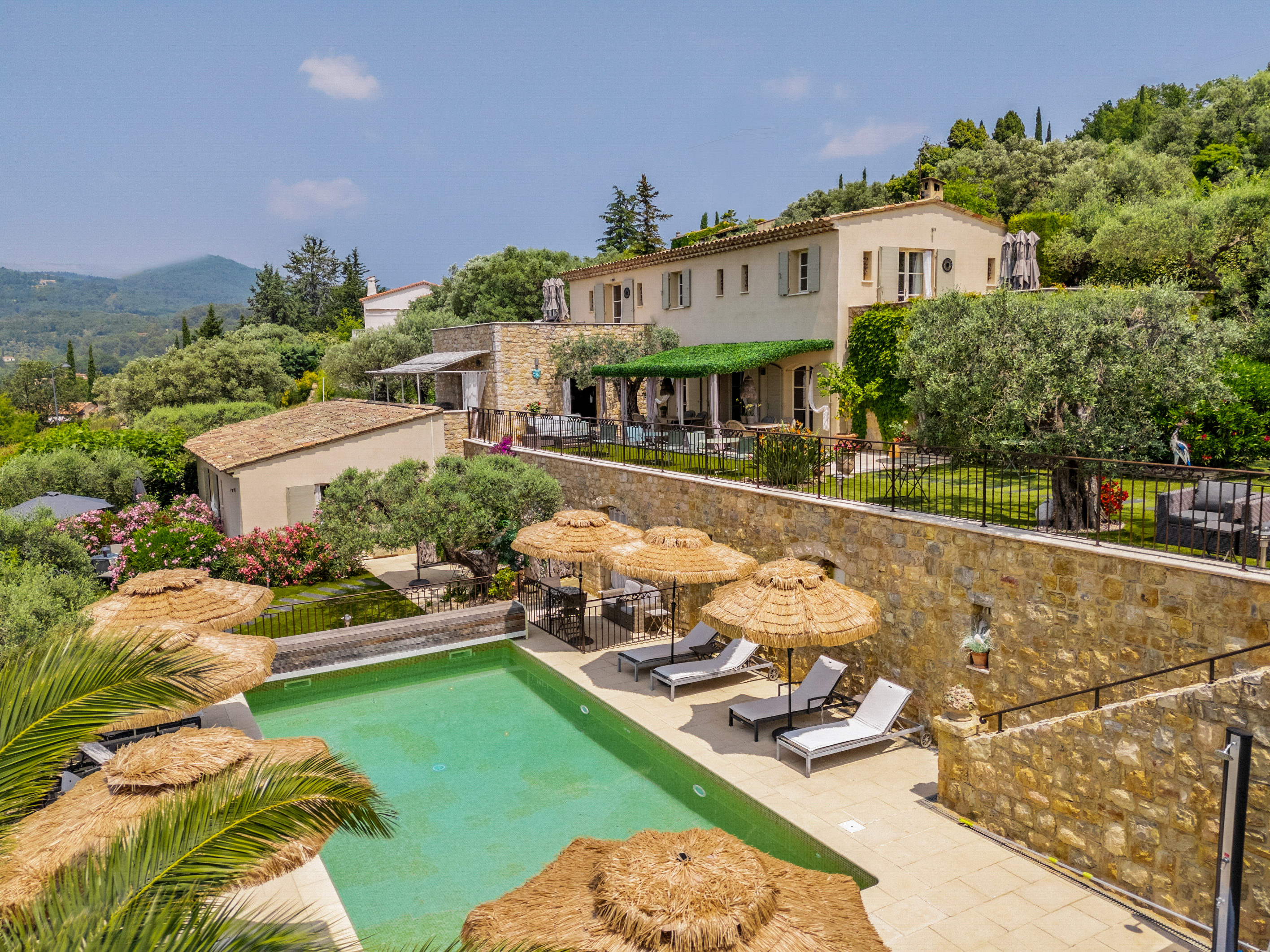  Elegant provençal estate with heated pool and views near Fayence village - 物件實景