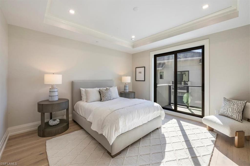 Naples, Florida, 34102, United States, 4 Bedrooms Bedrooms, ,5 BathroomsBathrooms,Residential,For Sale,1995804