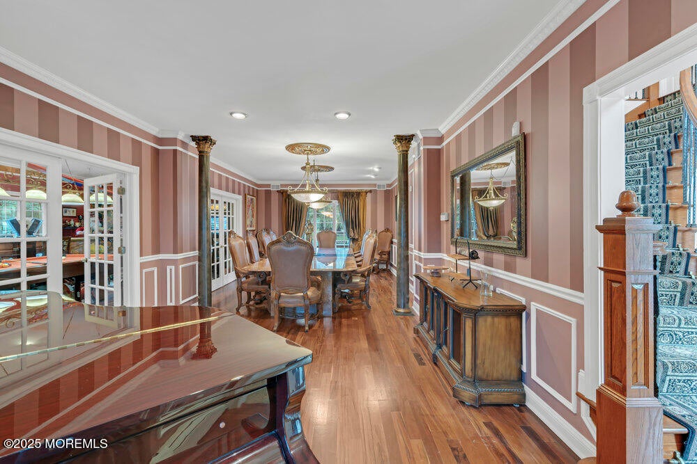 Manalapan, New Jersey, 07726, United States, 5 Bedrooms Bedrooms, ,5 BathroomsBathrooms,Residential,For Sale,1980978