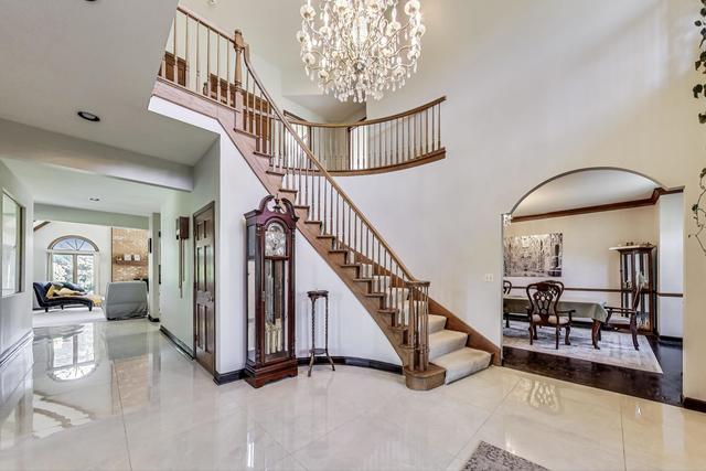 Barrington, Illinois, 60010, United States, 5 Bedrooms Bedrooms, ,6 BathroomsBathrooms,Residential,For Sale,2048661