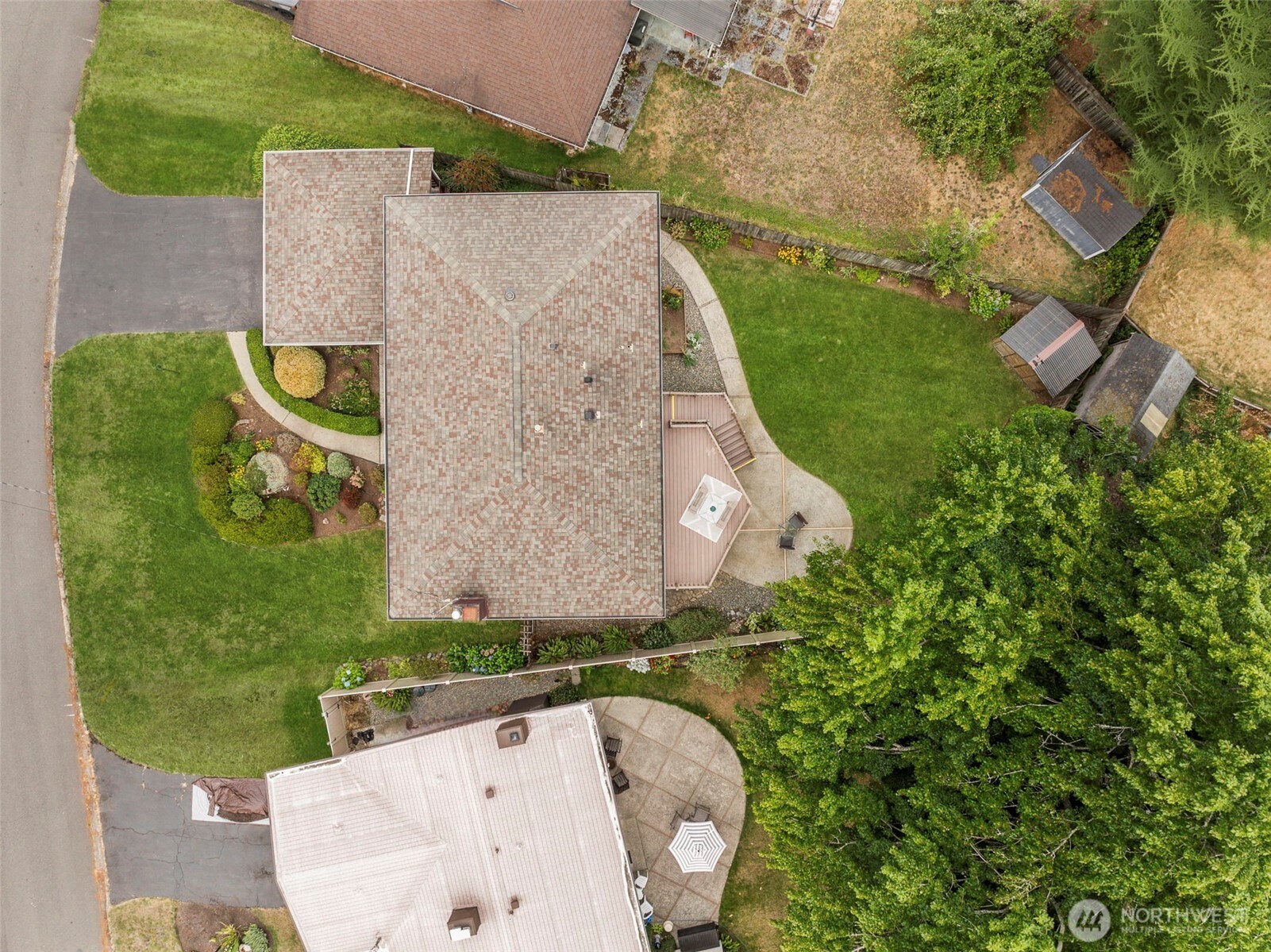 Bellevue, Washington, 98008, United States, 5 Bedrooms Bedrooms, ,2 BathroomsBathrooms,Residential,For Sale,1941781