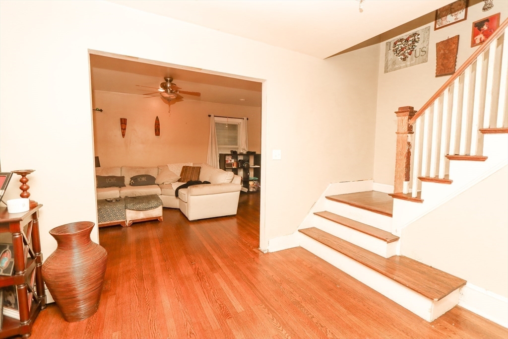 Brockton, Massachusetts, 02301, United States, 3 Bedrooms Bedrooms, ,2 BathroomsBathrooms,Residential,For Sale,1955678