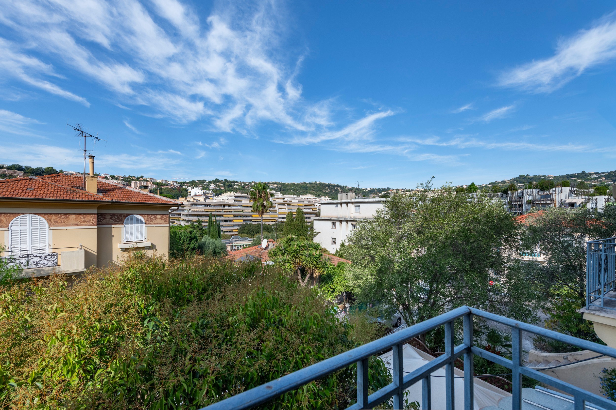  NICE – POÈTES DISTRICT – ELEGANT 1928 CHARACTER VILLA WITH GARDEN AND GARAGE - 物件實景