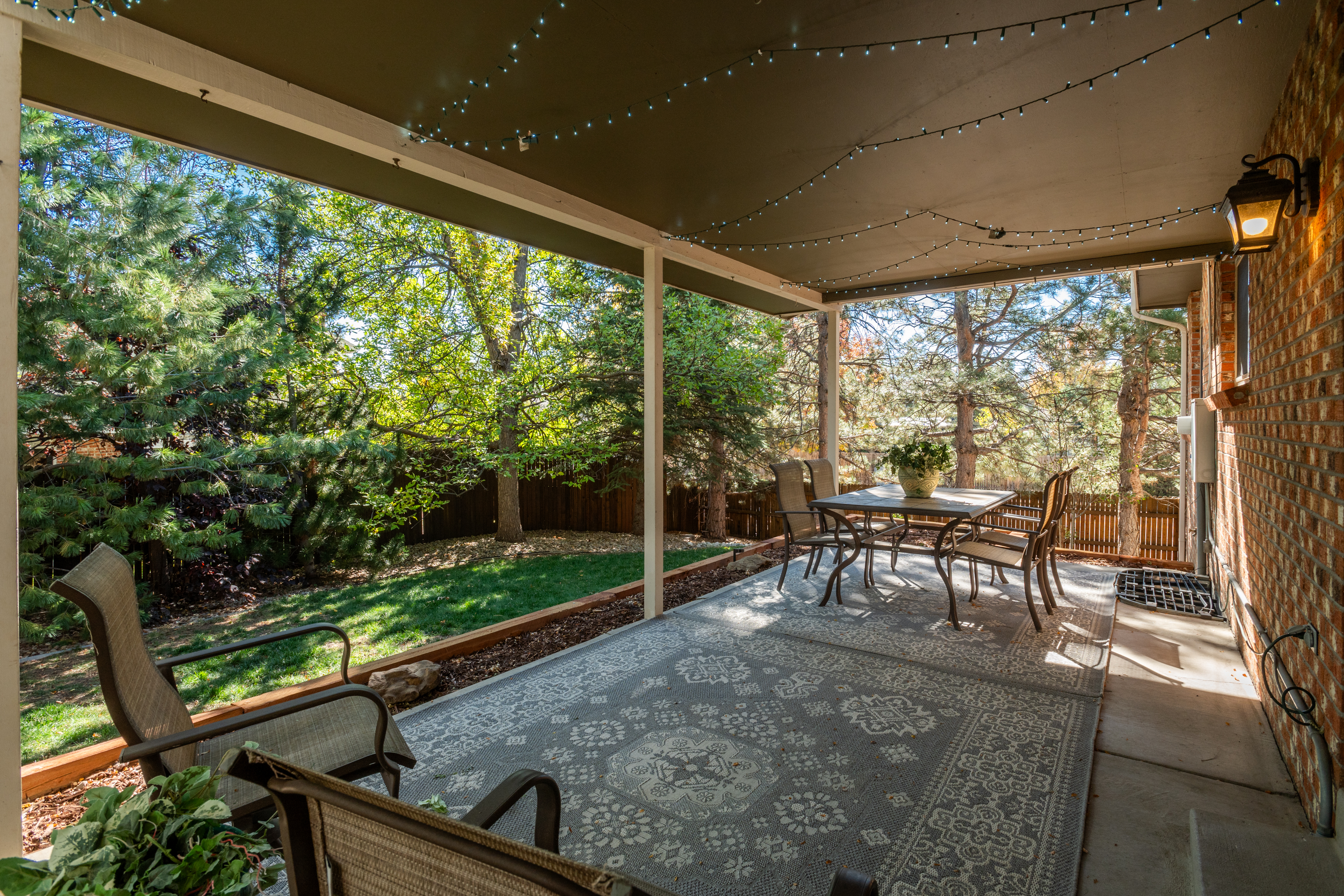  Unique Kitchen & Vaulted Beamed Room Near Cherry Creek State Park Retreat - 物件實景