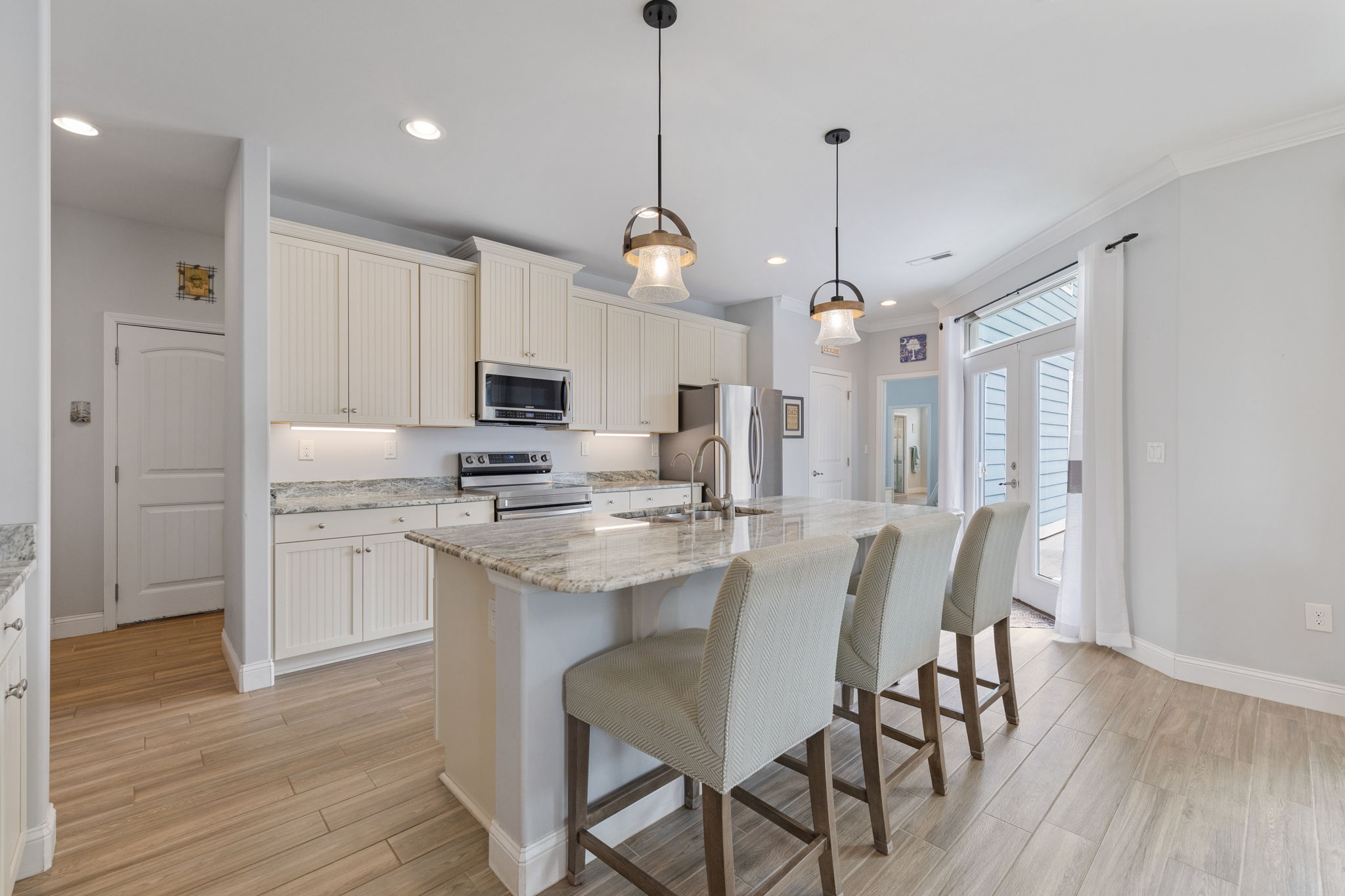 North Myrtle Beach, South Carolina, 29582, United States, 4 Bedrooms Bedrooms, ,3 BathroomsBathrooms,Residential,For Sale,1979525